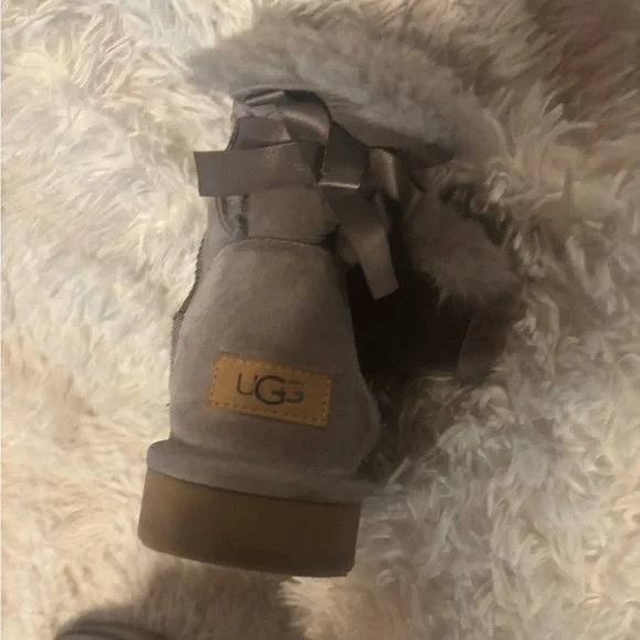 UGG Women's Gray Winter Boots - Picture 2 of 3